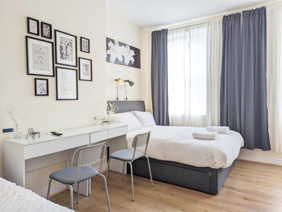 Guest Rooms In Anfiled Near Stadium, Free Parking Liverpool Exterior photo