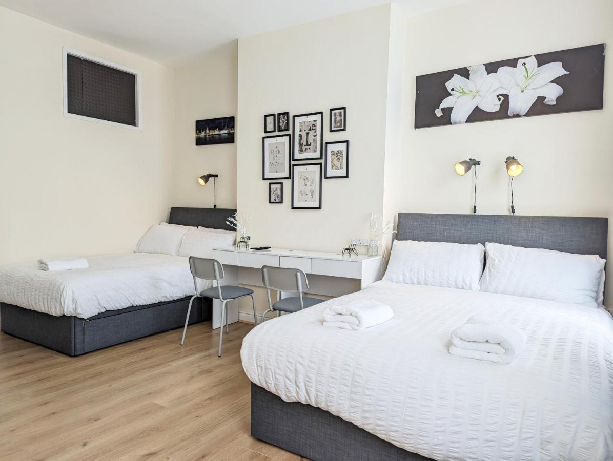Guest Rooms In Anfiled Near Stadium, Free Parking Liverpool Exterior photo