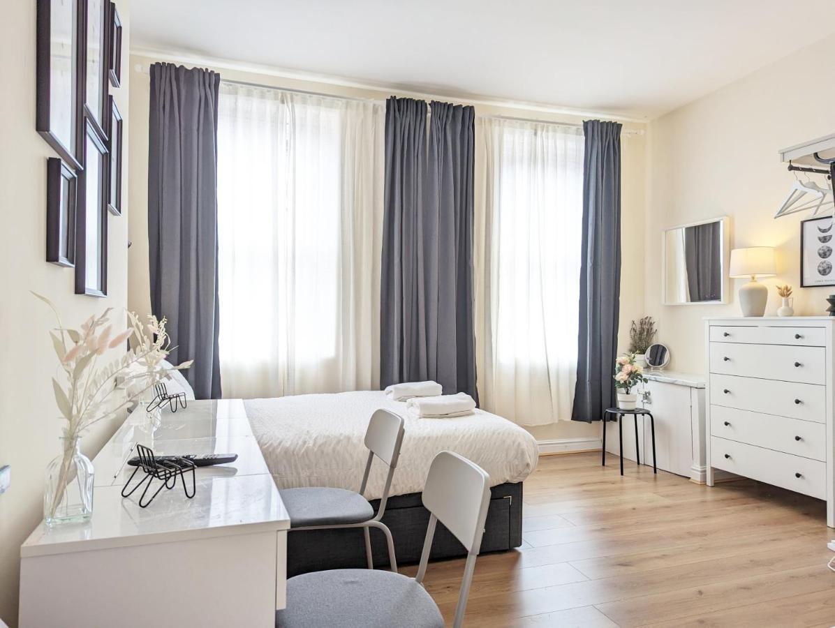 Guest Rooms In Anfiled Near Stadium, Free Parking Liverpool Exterior photo